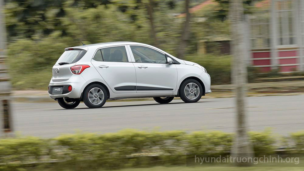 Grand-i10-ckd-lap-rap-2017-9 (1).jpg